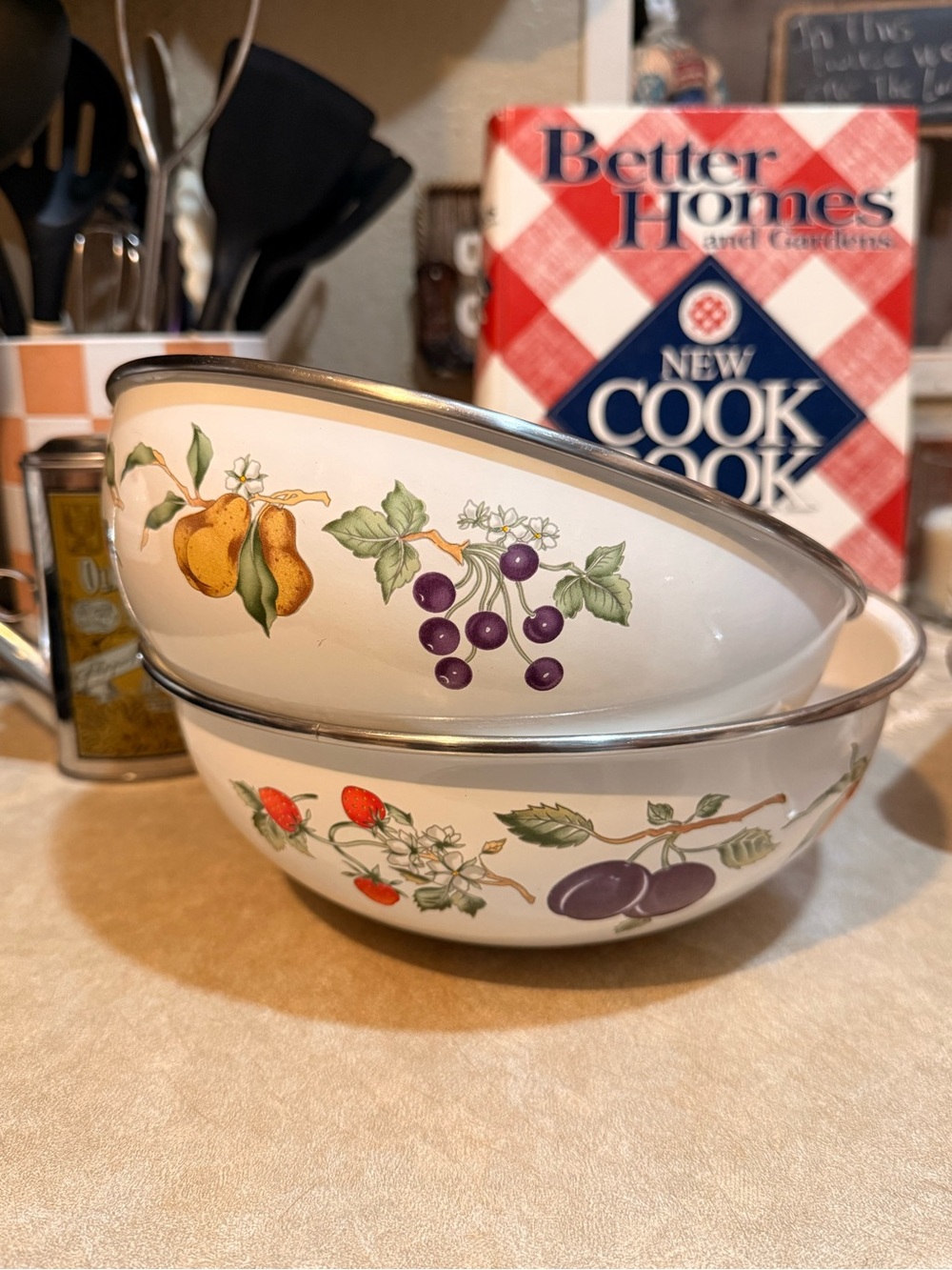 Fruit-Print Ceramic Mixing Bowls with Silver Rim - White